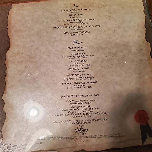 Willie nelson record (the family bible) - Picture 2 of 3